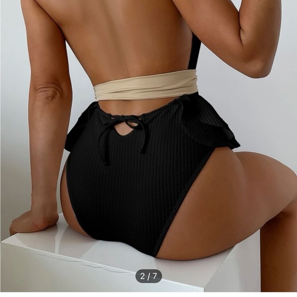 Bathing suit - Picture 3 of 3